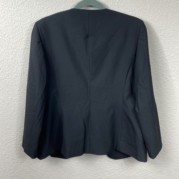 NWT Ann Taylor Factory The Cutaway Blazer Open Front Contemporary Black Sz 4 - Picture 3 of 9